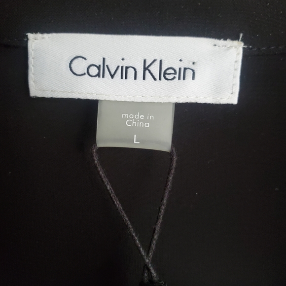 Calvin Klein Sleeveless Dot Patterned Blouse - Picture 5 of 7